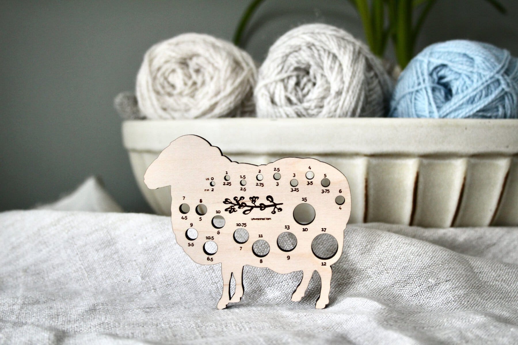 Sheep Knitting Needle Gauge - US0 to US17