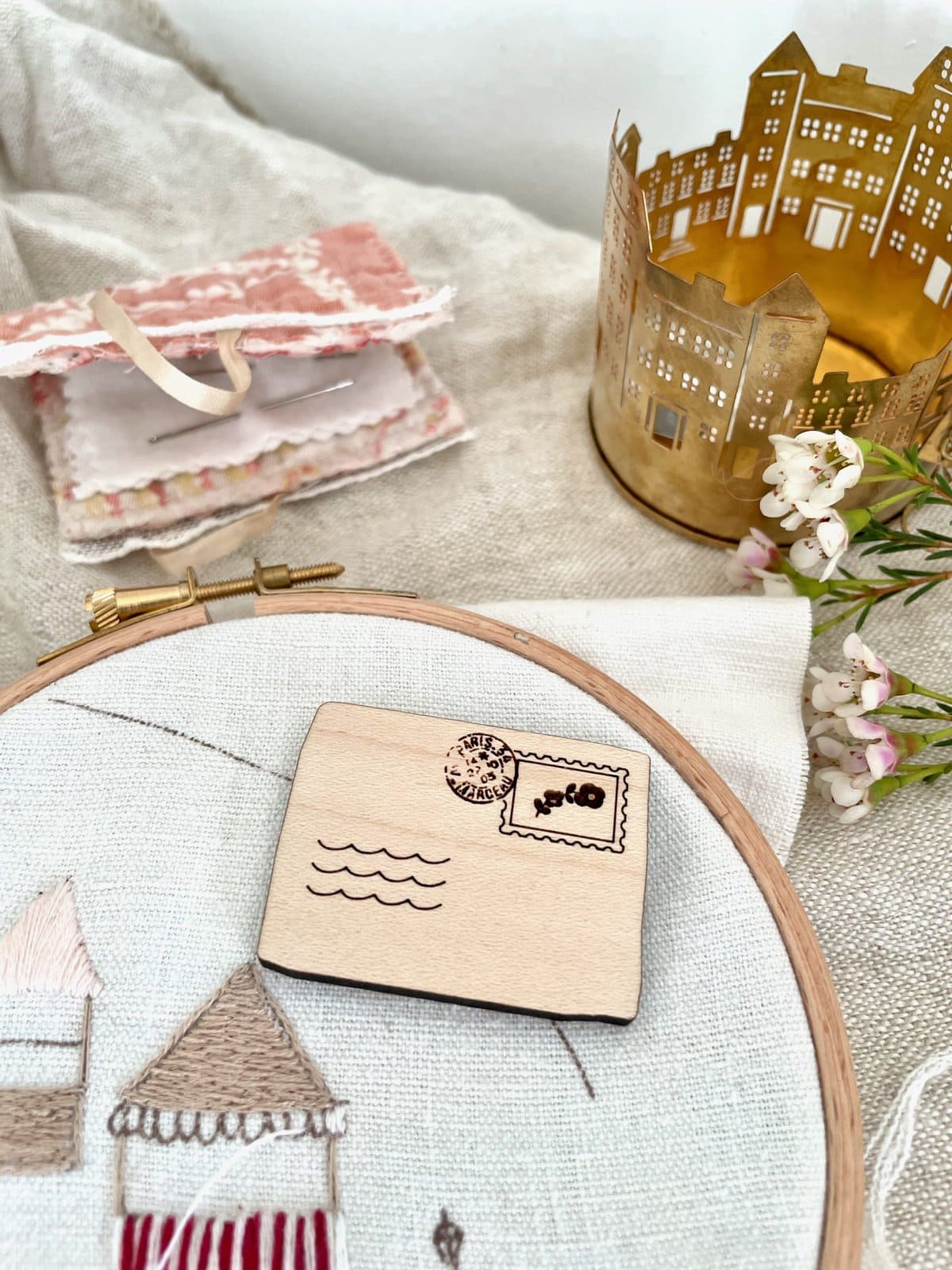 Paris Postmark Needle Minder