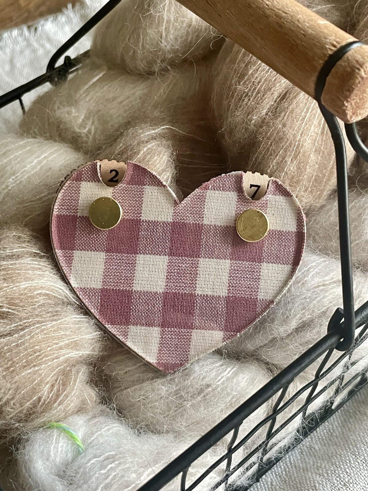 Gingham Heart Row Counter - Image 4