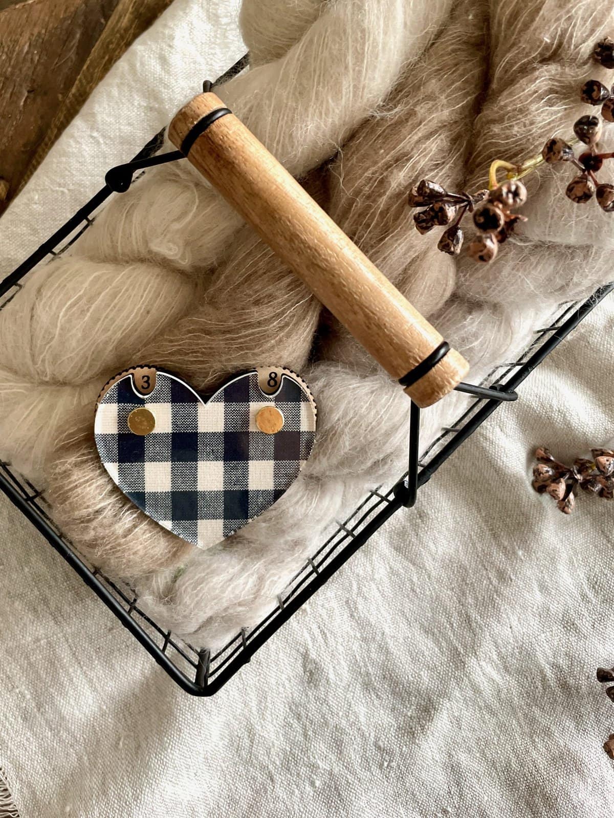 Gingham Heart Row Counter - Image 3
