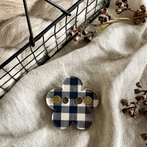 Gingham Flower Row Counter