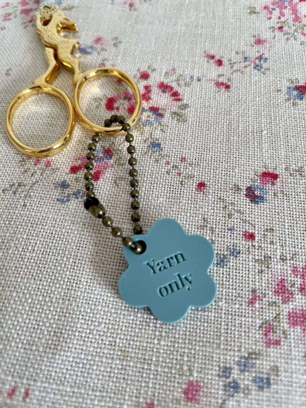 Yarn Only Floral Scissor Charm - Image 4