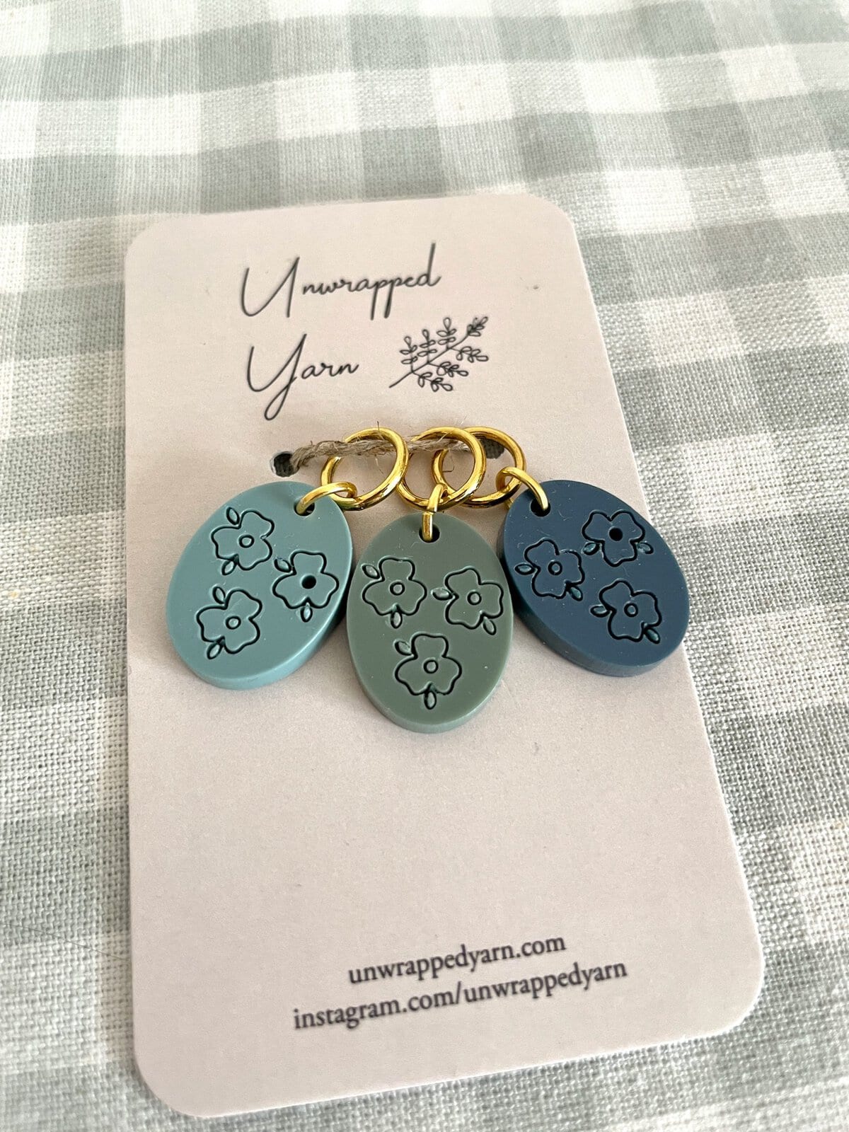 Oval Floral Blue Stitch Marker/Progress Keeper Set - Image 2