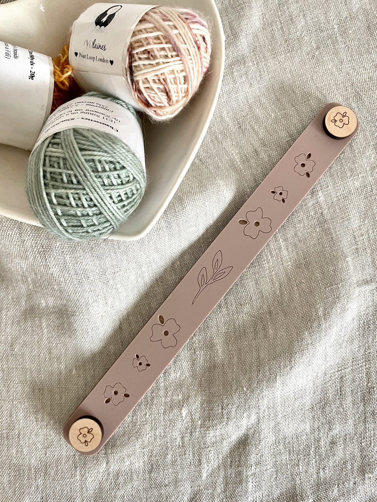 Antique Rose Floral Pattern Tracker