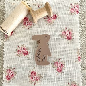 Antique Rose Rabbit Needle Minder