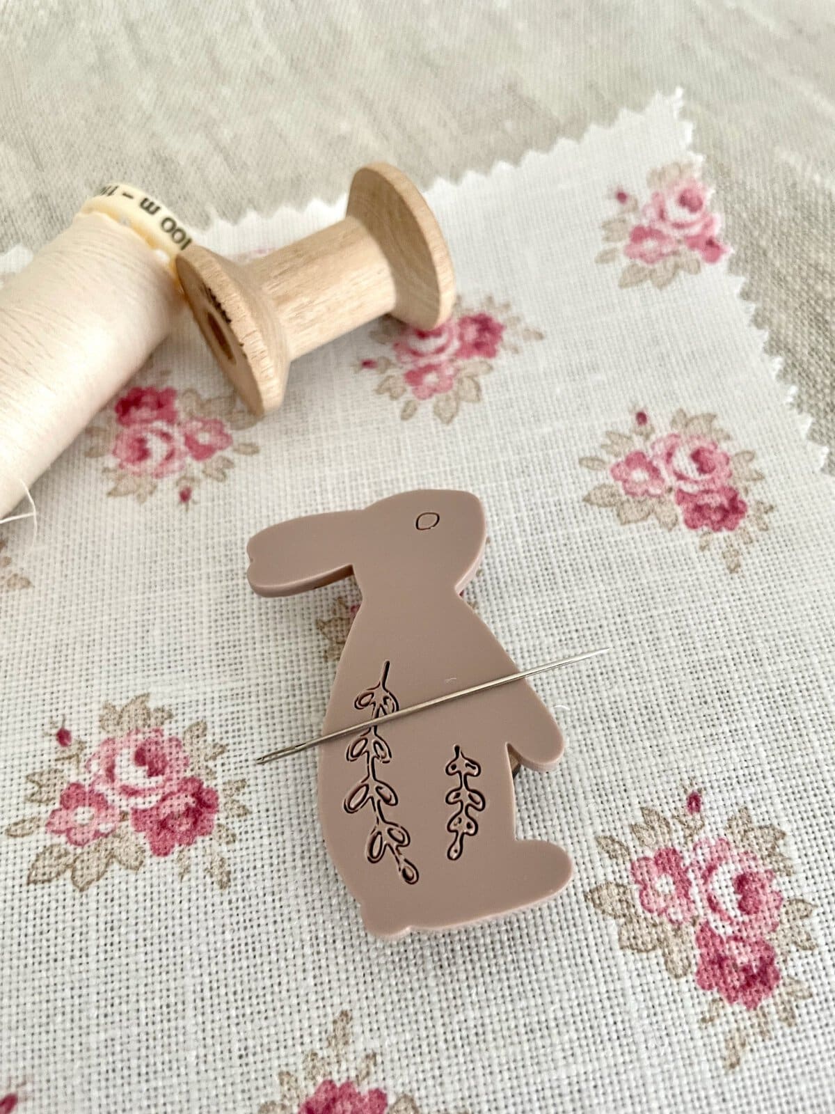 Antique Rose Rabbit Needle Minder - Image 2