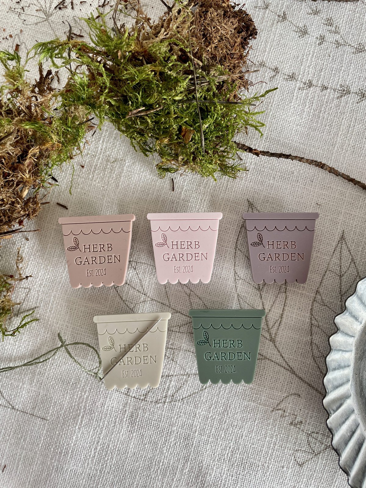 Herb Garden Needle Minder