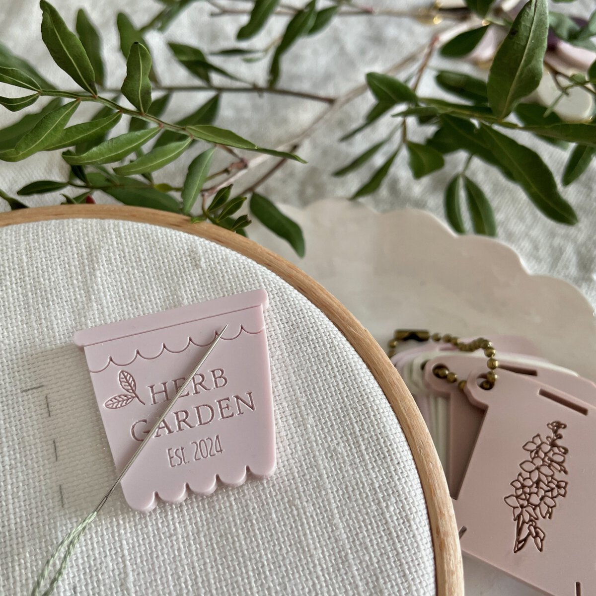 Herb Garden Needle Minder - Image 3