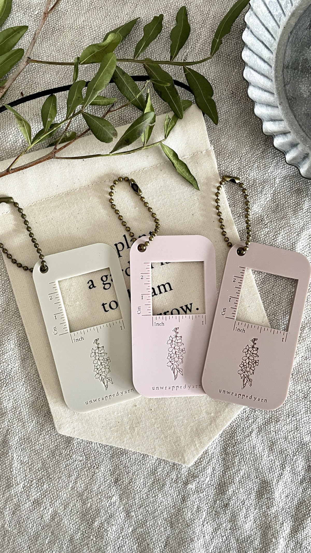 Delphinium 1-inch Swatch Gauge