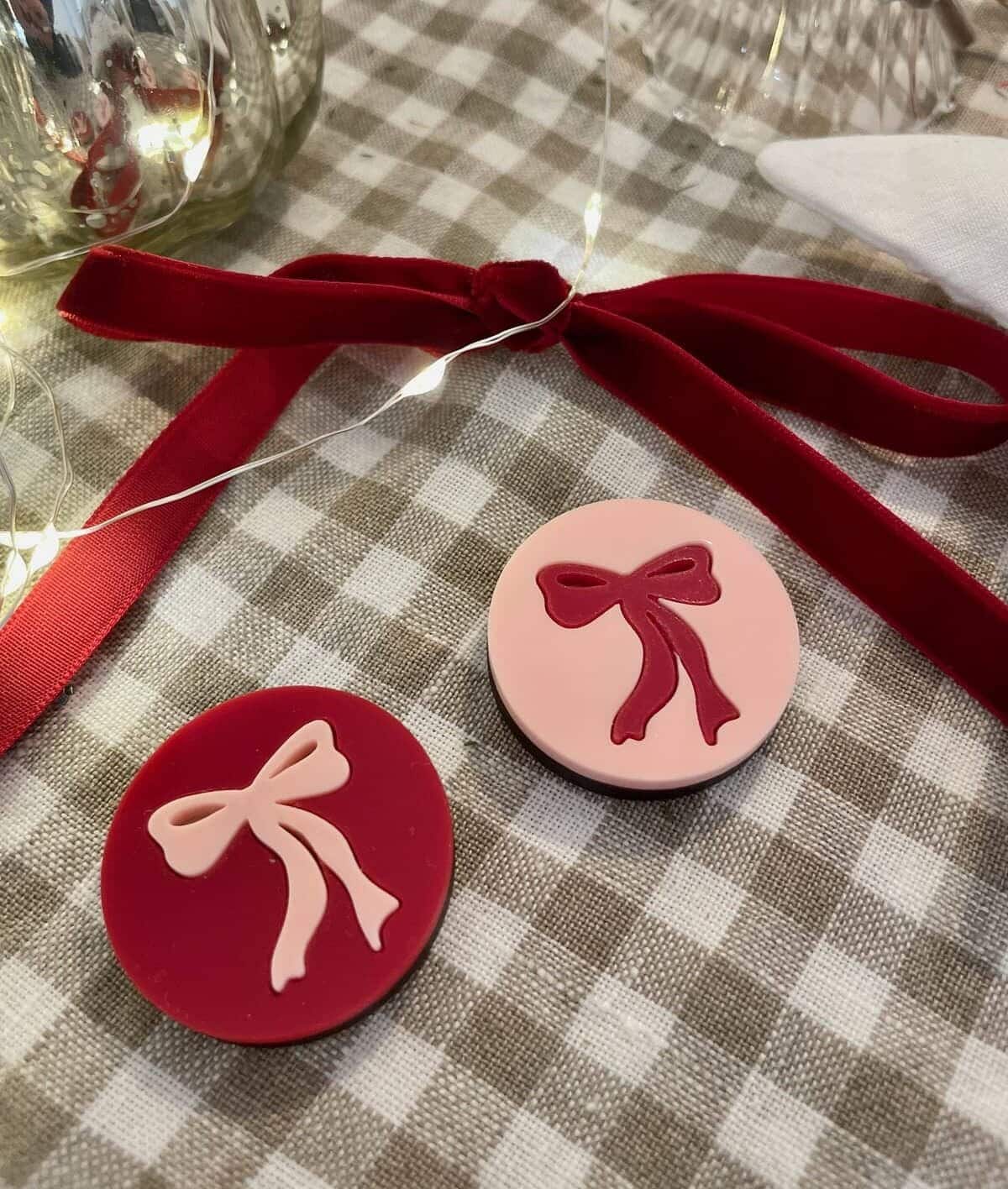 Bow Needle Minder
