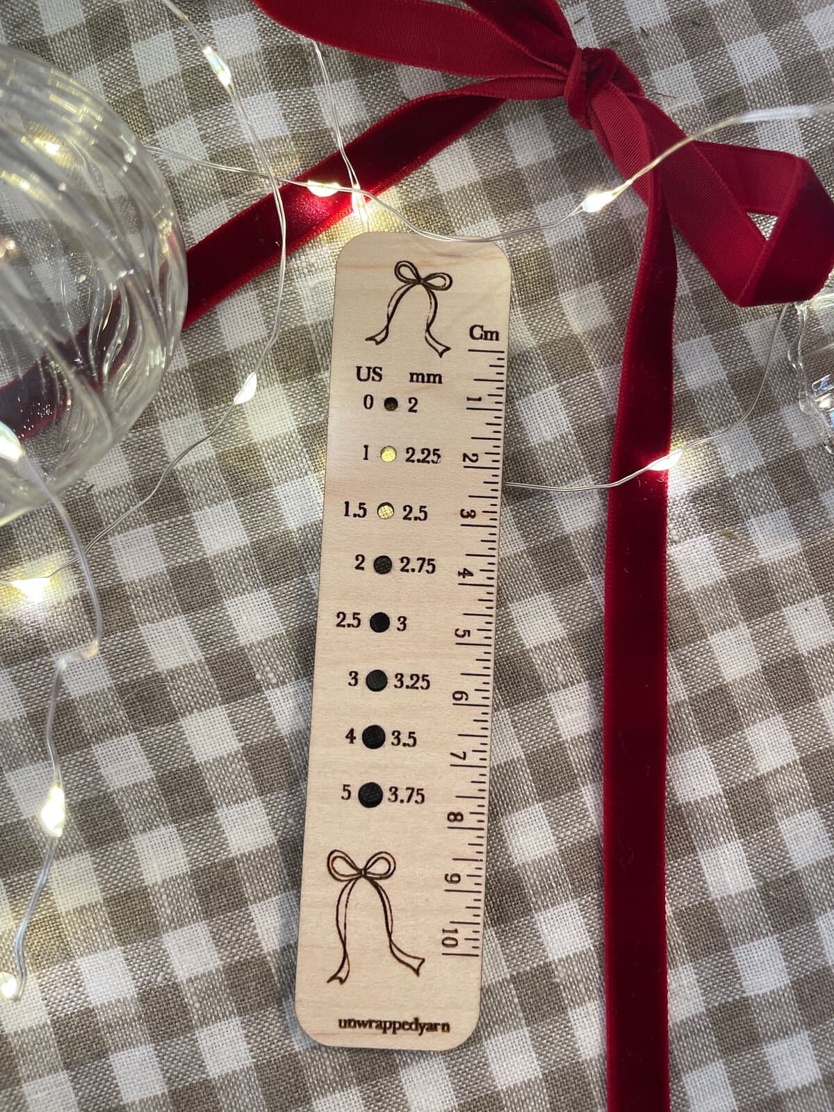 Knitting Needle Gauge and Ruler with Ribbon Bow Design