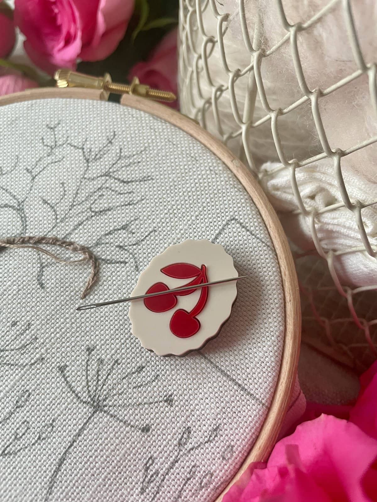 Cherry Needle Minder