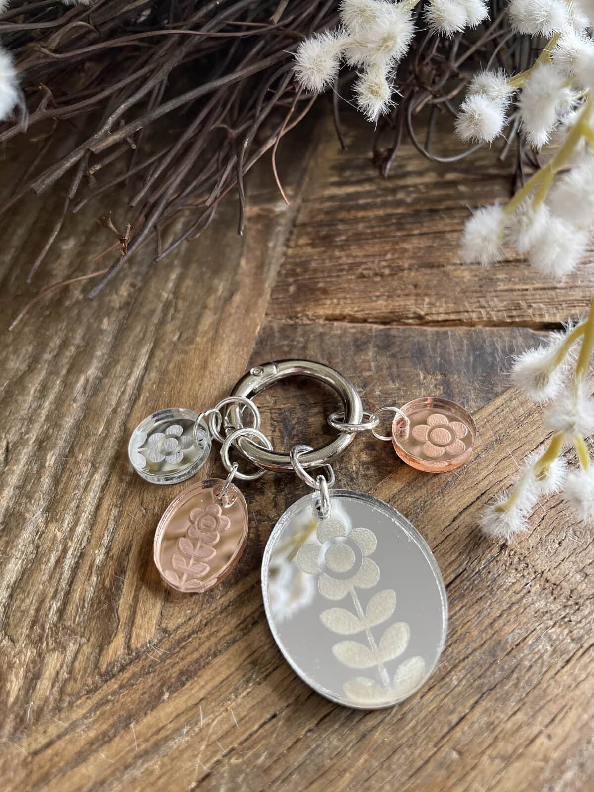 Floret Bag Charm with Three Stitch Markers - Image 2