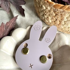 Cute bunny-shaped magnetic note holder with flowers on ears, ideal for organizing or decorating your craft space.