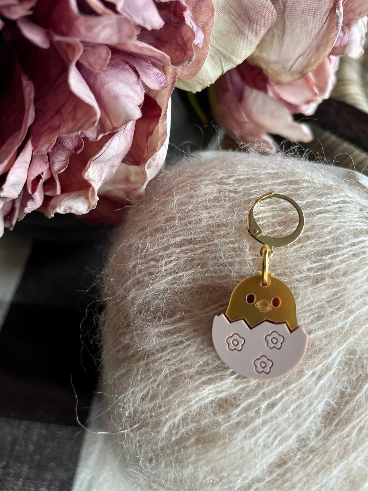 Chick in Egg Stitch Marker