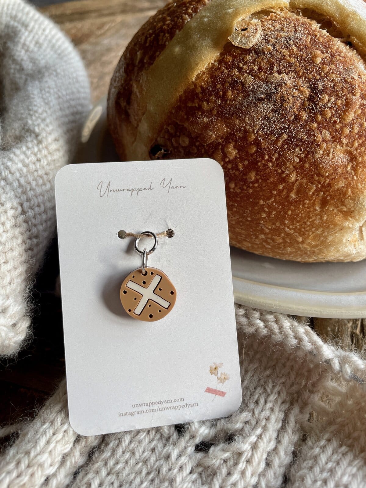 Hot Cross Bun Stitch Marker