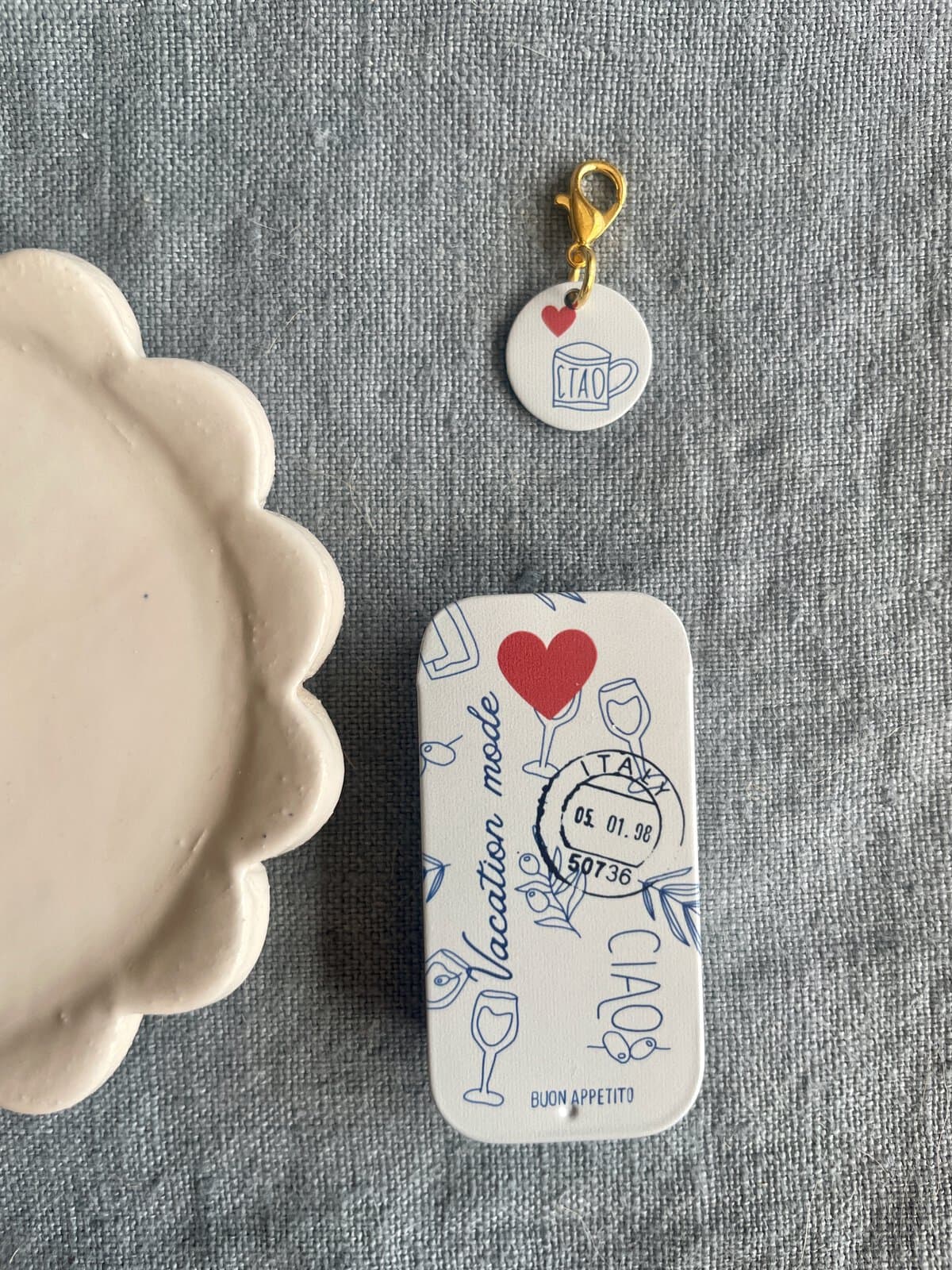 Vacation Mode Tin and Matching Notion - Image 3