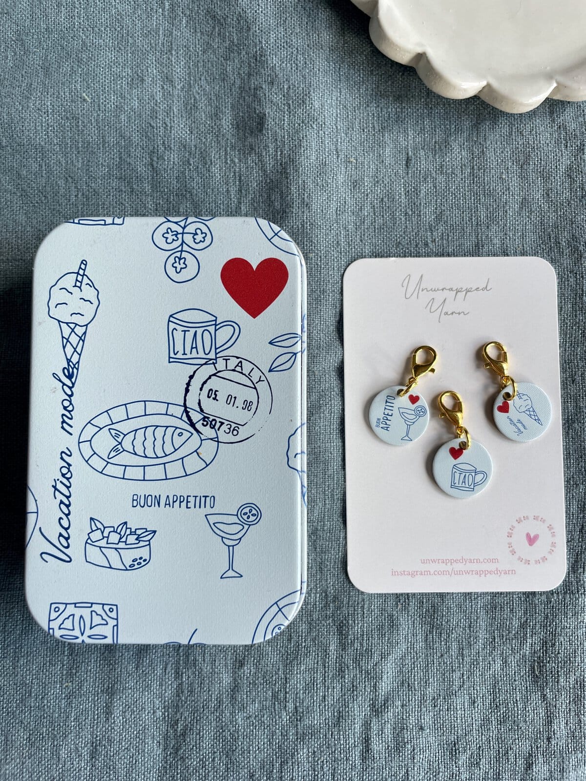 Vacation Mode Tin with Matching Notions