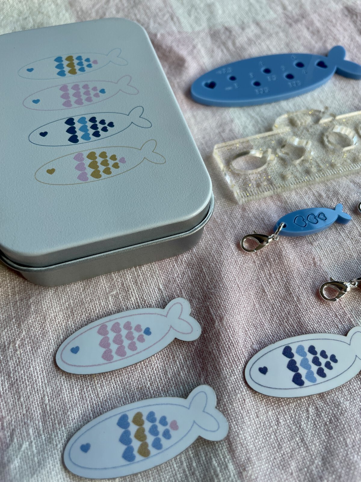 Fish with Hearts Tin Gift Set