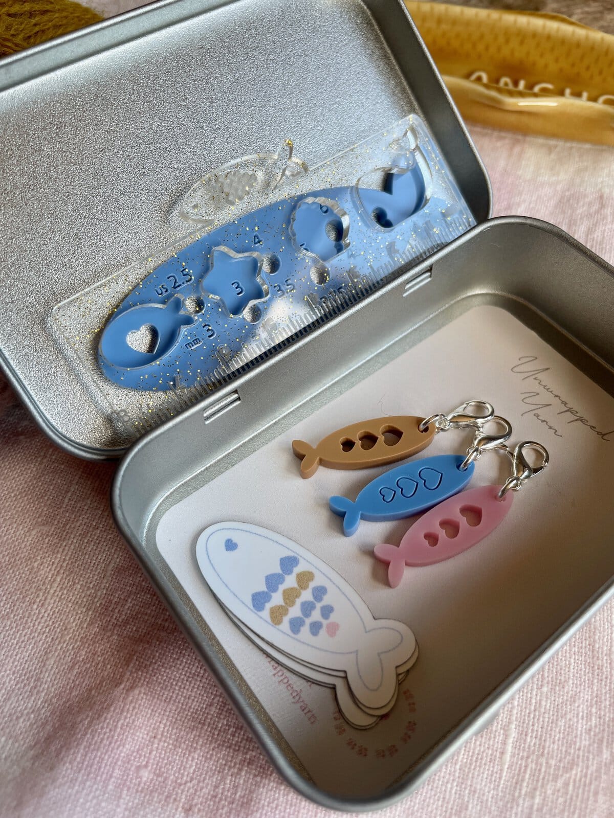 Fish with Hearts Tin Gift Set - Image 2