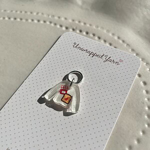 Jam on Toast Sweater Stitch Marker